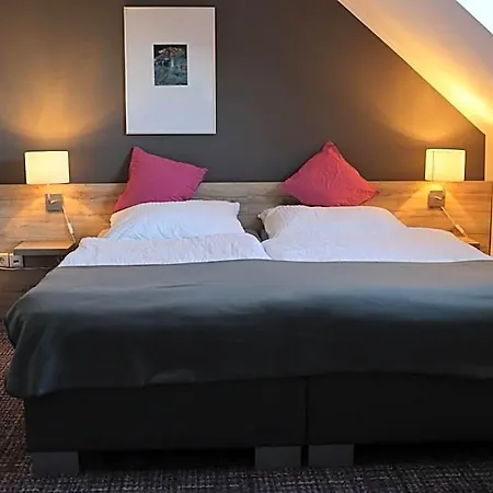Hotel Ilvericher Hof 3*